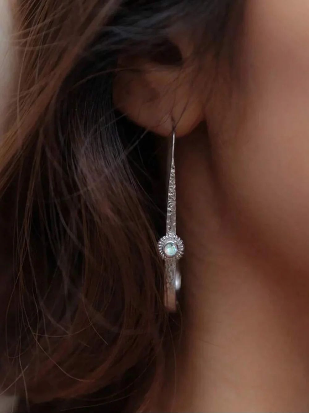 Stone hoop earrings N2456